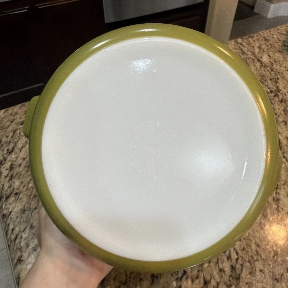 VTG Pyrex Crazy Daisy Spring Blossom # 475-B 2 1/2 QT round casserole No Lid